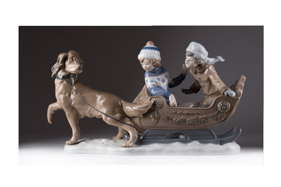 Велика порцелянова композиція LLADRO "Катання на санях", 40.5 см