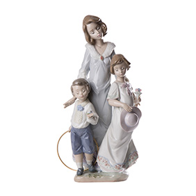 Фарфорова статуетка LLADRO "SUNDAY BEST", 30.5 см